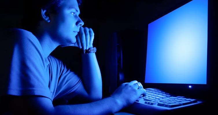 Is Blue Light Blocking your Path to Better Quality Sleep?
